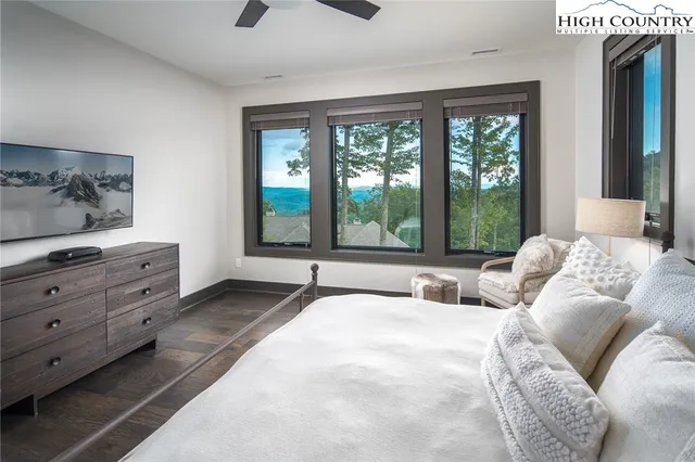 a picture of table tennis