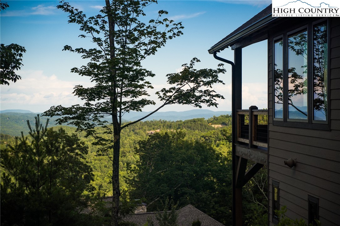 137 Sweetspire Lane Boone, NC 28607 - Photo 33 of 50