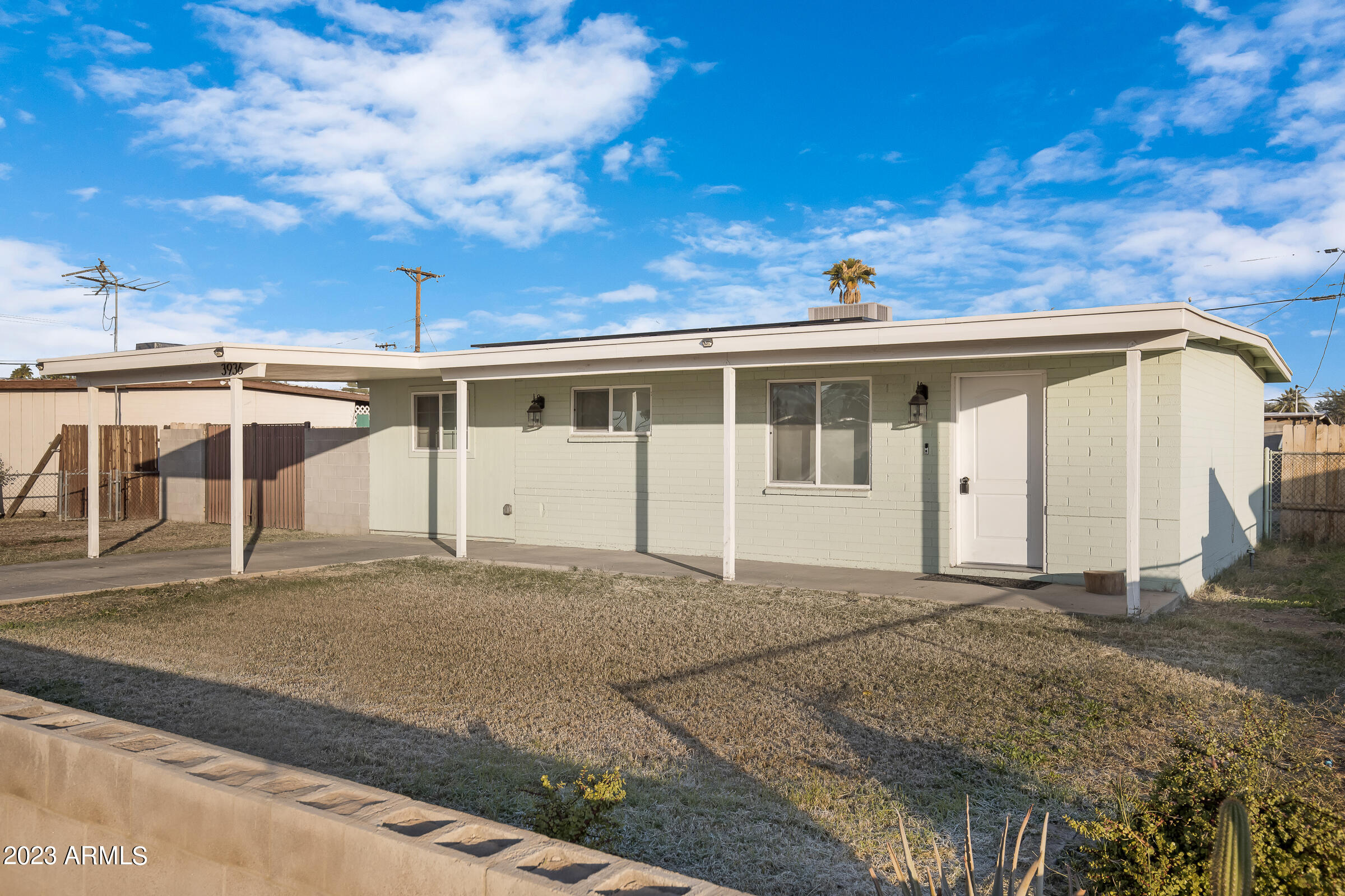 3936 West Granada Road Phoenix, AZ 85009 - Photo 1 of 17 2 front right