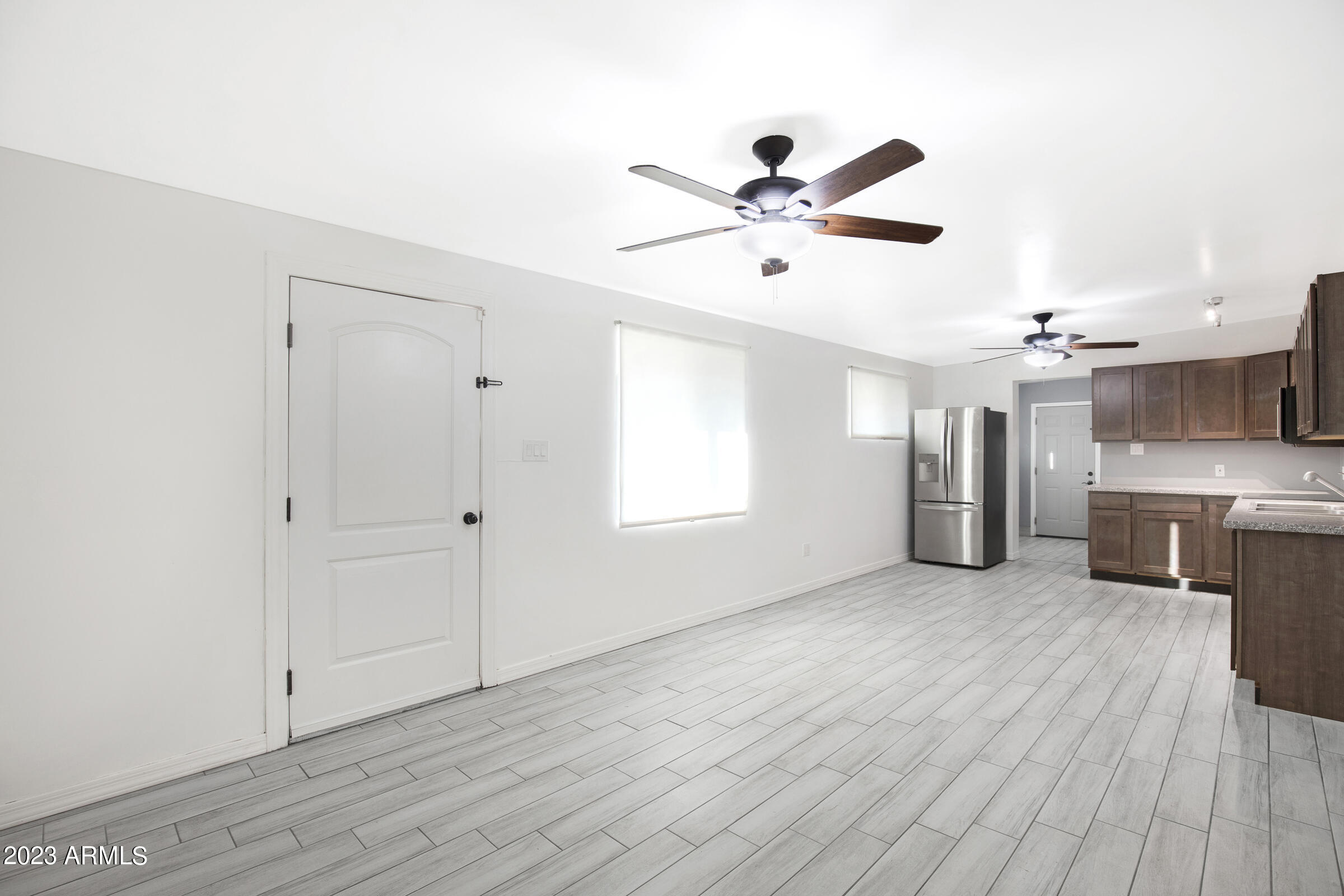 3936 West Granada Road Phoenix, AZ 85009 - Photo 4 of 17 5 front room