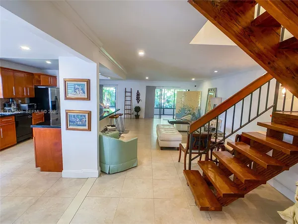 $3,350 | 956 Mockingbird Lane, Unit 500, Plantation, FL 33324