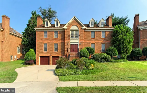 $6,000 | 7204 Quiet Cove, Annandale, VA 22003