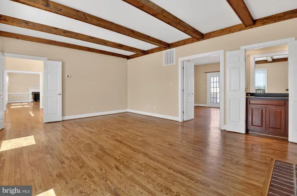 $6,000 | 7204 Quiet Cove, Annandale, VA 22003