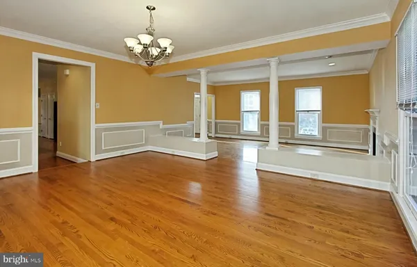 $6,000 | 7204 Quiet Cove, Annandale, VA 22003