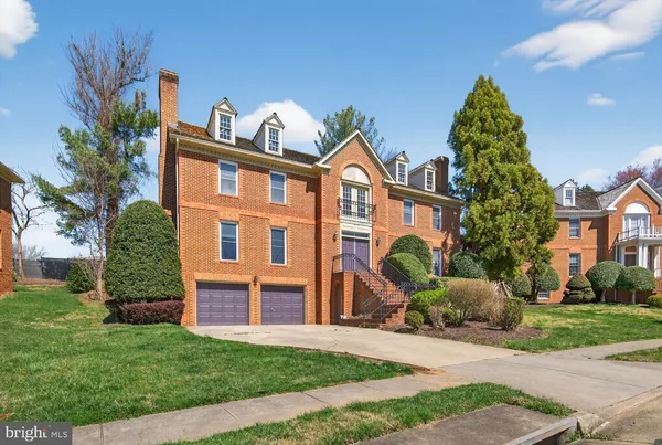 $6,000 | 7204 Quiet Cove, Annandale, VA 22003