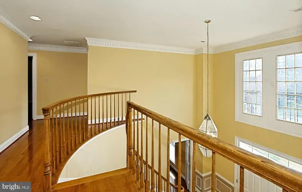 $6,000 | 7204 Quiet Cove, Annandale, VA 22003