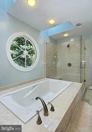 $6,000 | 7204 Quiet Cove, Annandale, VA 22003