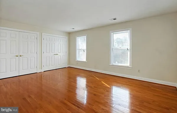 $6,000 | 7204 Quiet Cove, Annandale, VA 22003