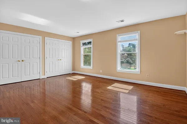 $6,000 | 7204 Quiet Cove, Annandale, VA 22003