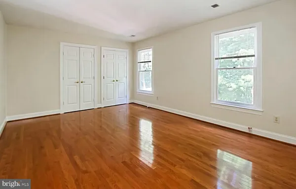 $6,000 | 7204 Quiet Cove, Annandale, VA 22003