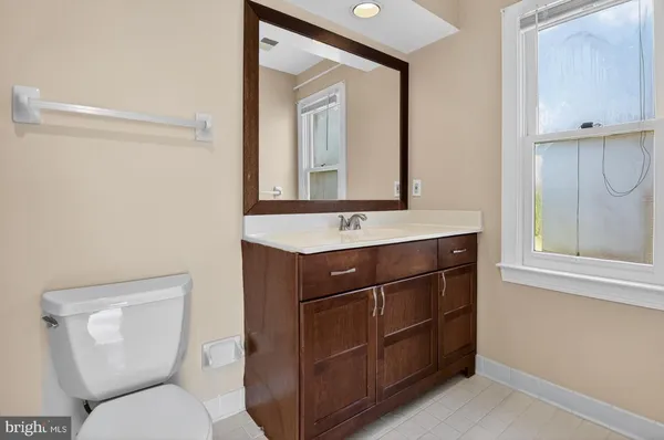 $6,000 | 7204 Quiet Cove, Annandale, VA 22003