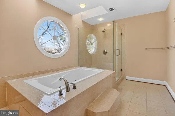 $6,000 | 7204 Quiet Cove, Annandale, VA 22003