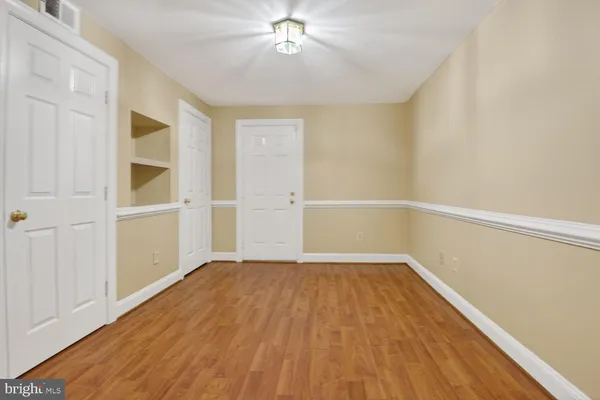 $6,000 | 7204 Quiet Cove, Annandale, VA 22003