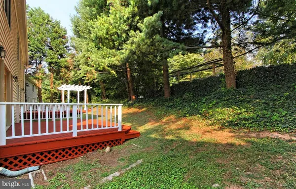 $6,000 | 7204 Quiet Cove, Annandale, VA 22003