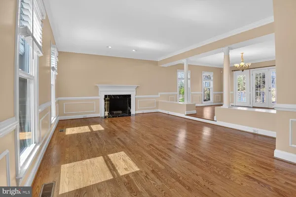 $6,000 | 7204 Quiet Cove, Annandale, VA 22003