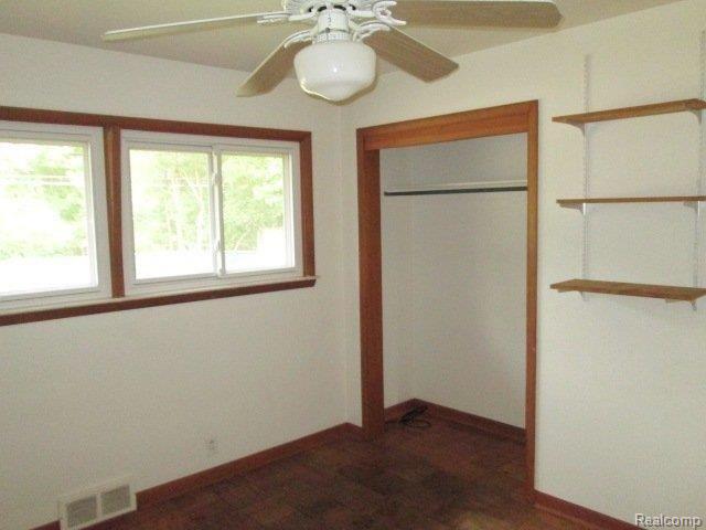 16762 Inkster Road Redford, MI 48240 - Photo 5 of 11 261-959213-bdrm4.JPG