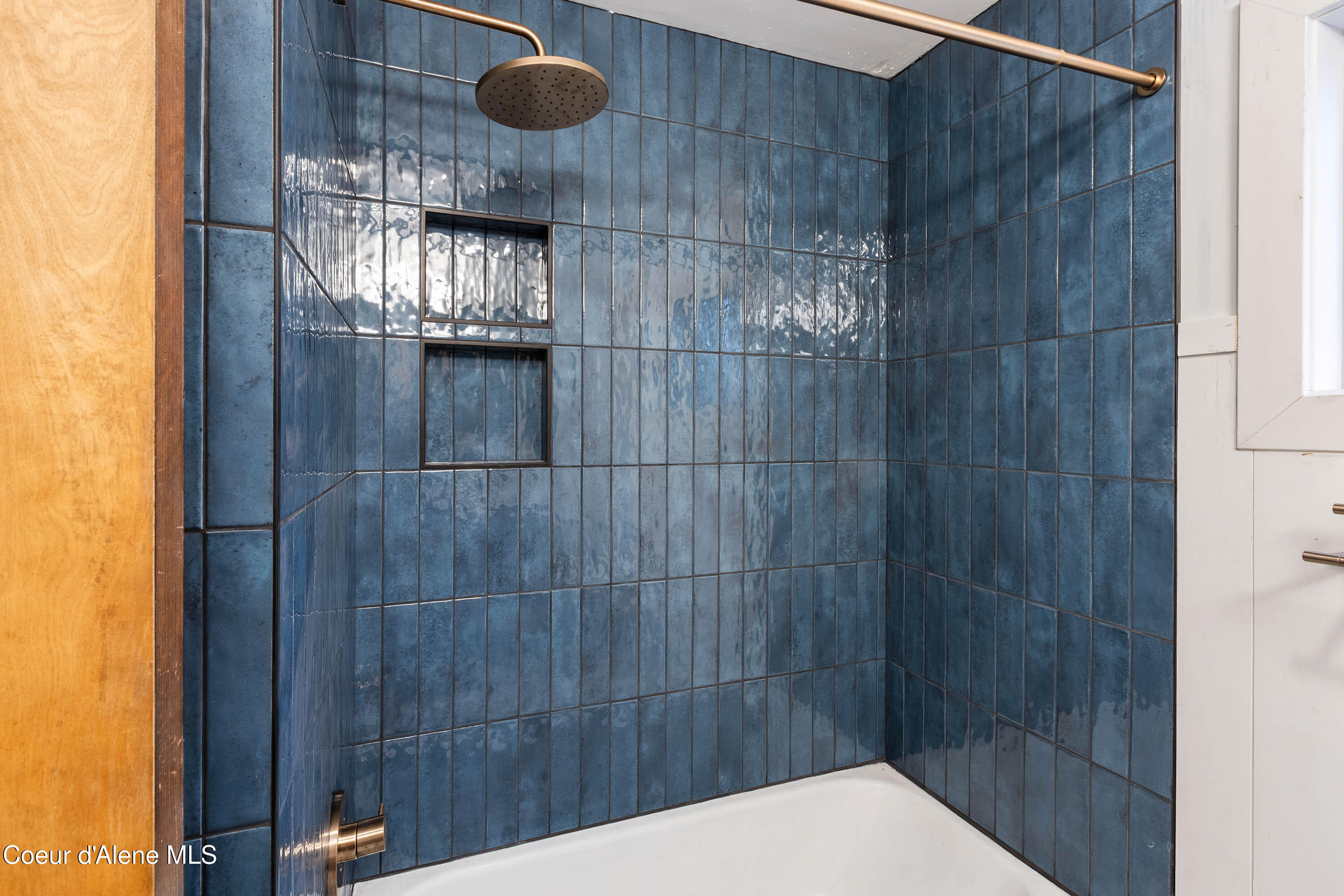 727 North 6th Street Sandpoint, ID 83864 - Photo 17 of 37 IMG_0748