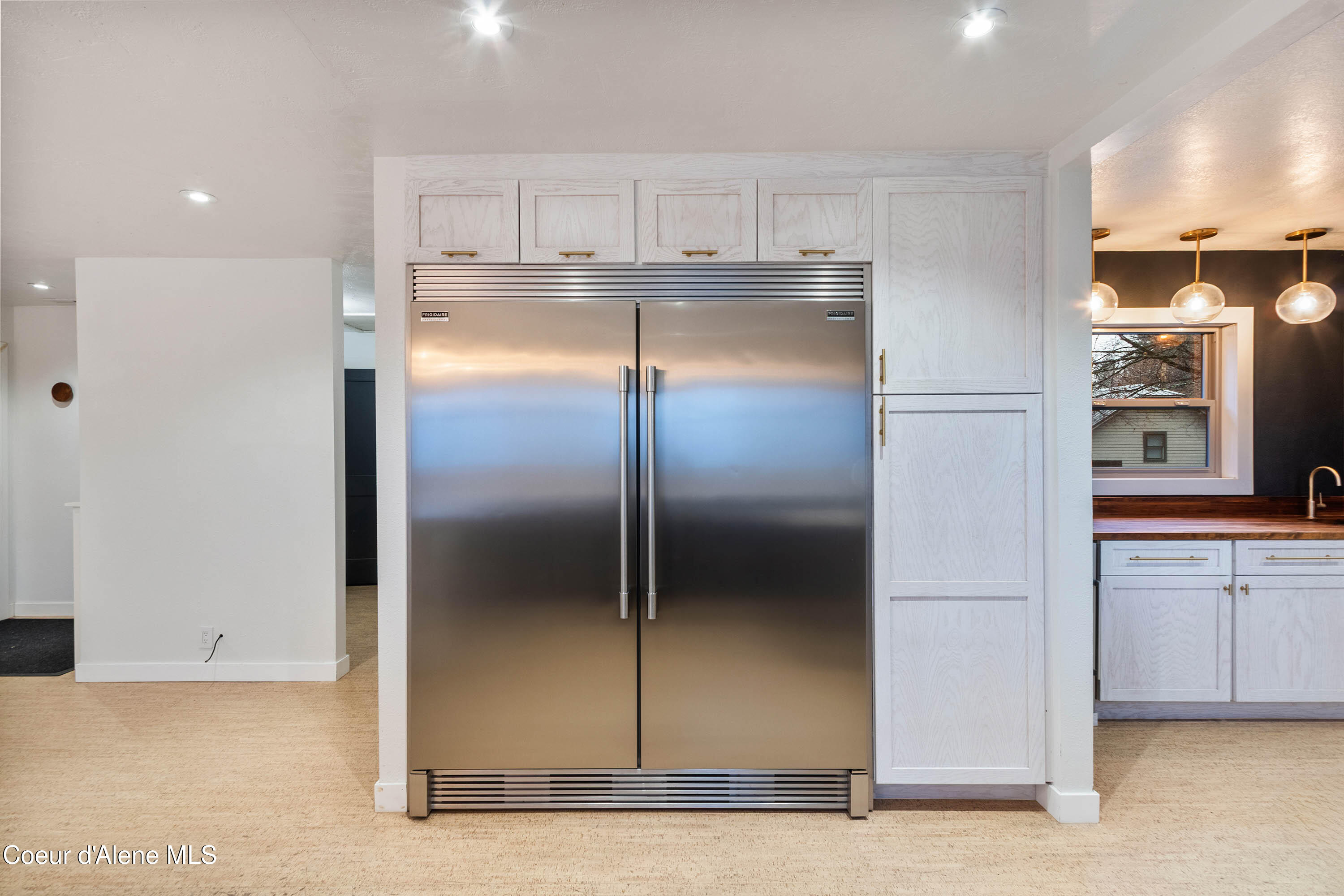 727 North 6th Street Sandpoint, ID 83864 - Photo 8 of 37 IMG_0705