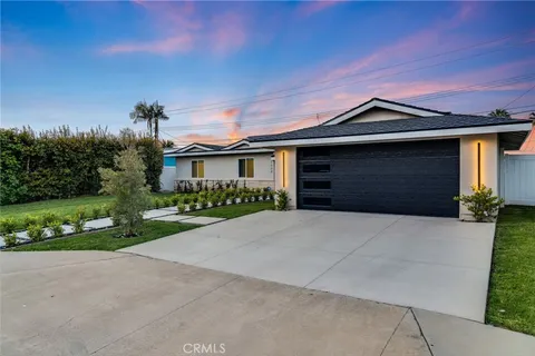 $1,799,000 | 1608 Elm Avenue, Costa Mesa, CA 92626