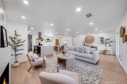 $1,799,000 | 1608 Elm Avenue, Costa Mesa, CA 92626
