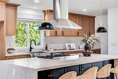 $1,799,000 | 1608 Elm Avenue, Costa Mesa, CA 92626