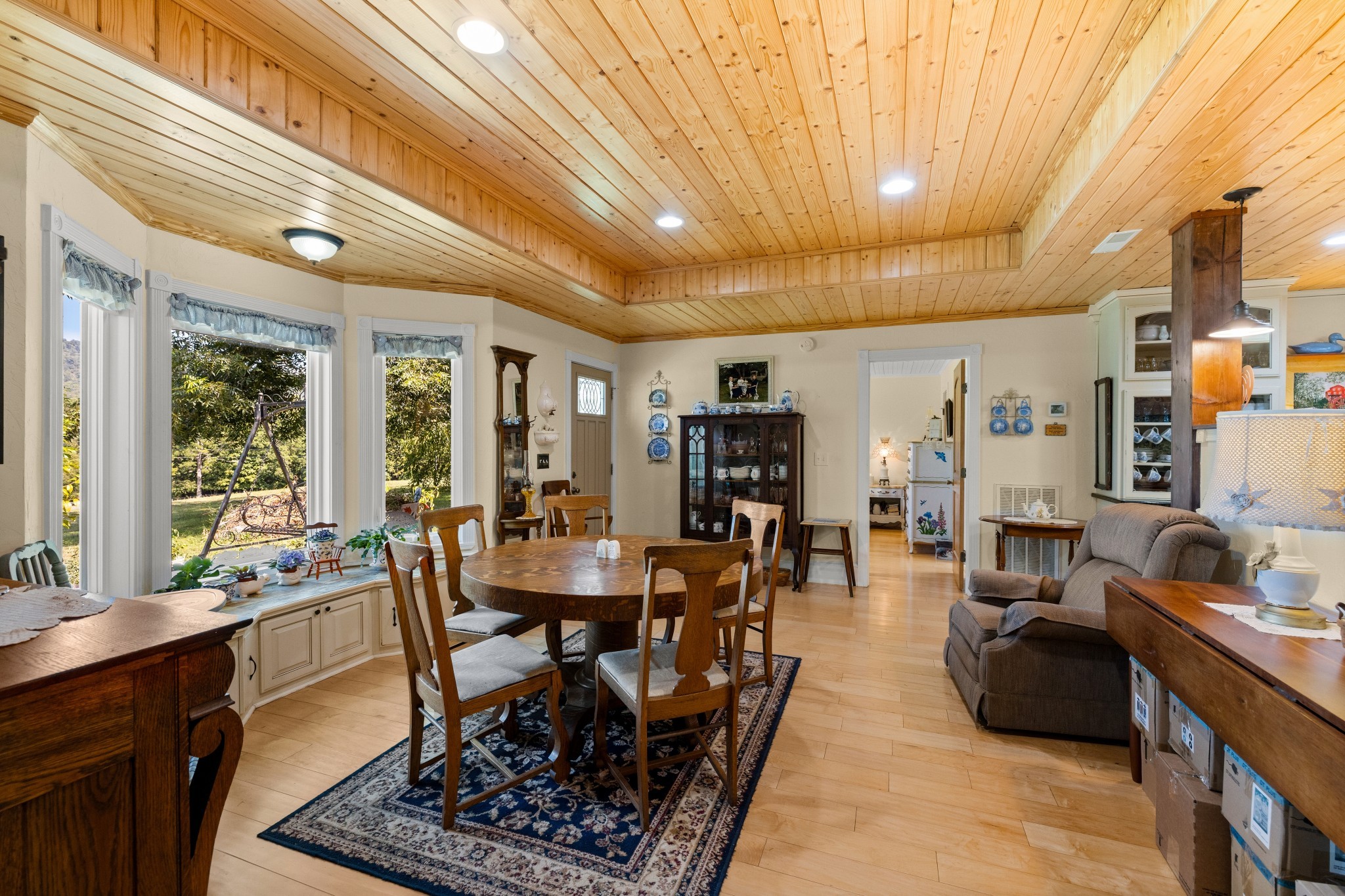 1556 Chestnut Grove Road Morrison, TN 37357 - Photo 7 of 57 a large room with lots of furniture and appliances