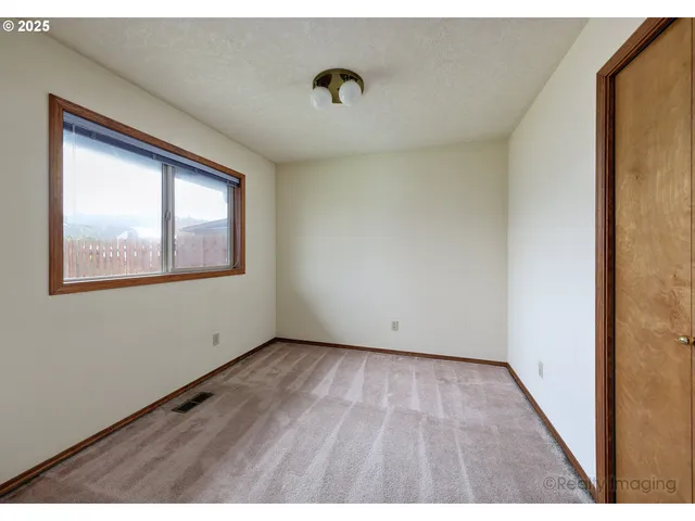 $519,900 | 3756 Southwest 7th Court, Gresham, OR 97030