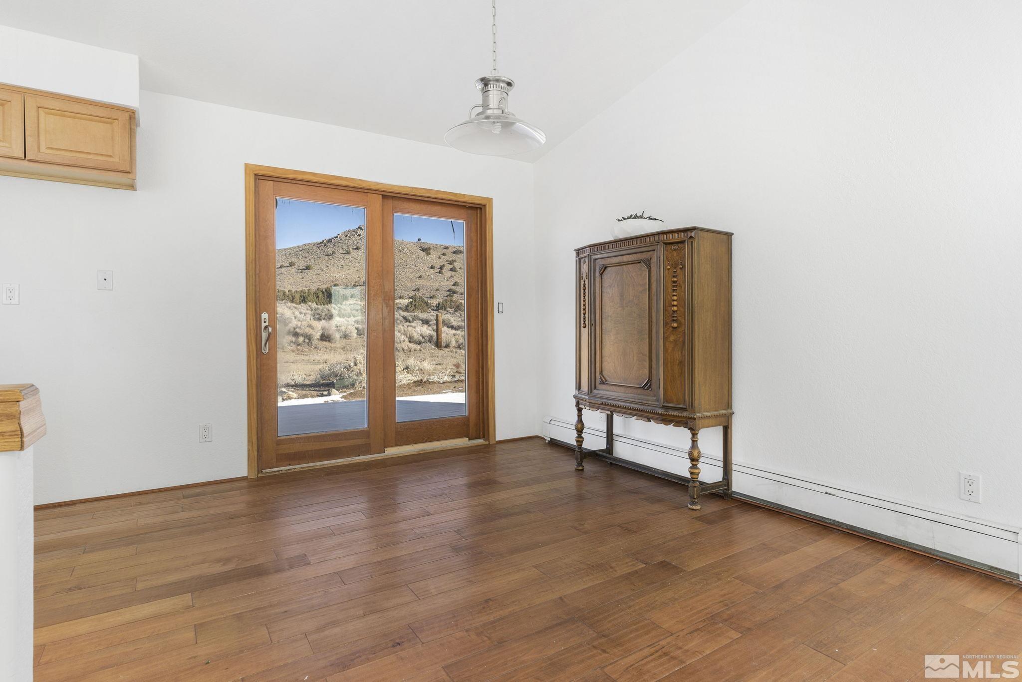 9490 Tomahawk Way Reno, NV 89506 - Photo 8 of 34 Photo 8