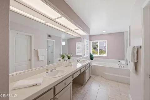 $1,540,000 | 5377 Evanwood Avenue, Oak Park, CA 91377