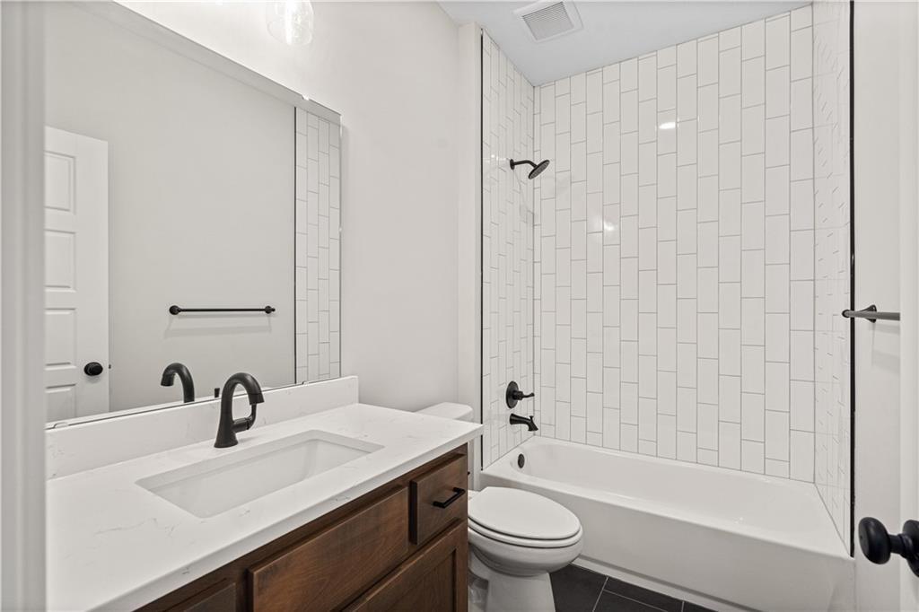 3117 Southwest Arbor Tree Drive Lee's Summit, MO 64082 - Photo 9 of 27