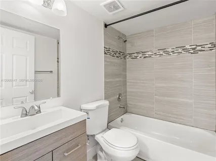 $295,000 | 9821 Nob Hill Court, Unit 9821, Sunrise, FL 33351