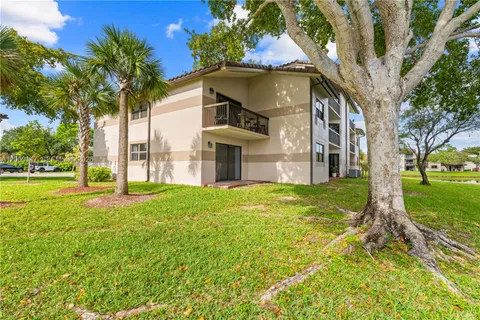 $295,000 | 9821 Nob Hill Court, Unit 9821, Sunrise, FL 33351