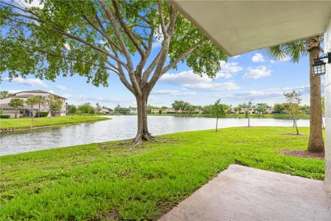 $295,000 | 9821 Nob Hill Court, Unit 9821, Sunrise, FL 33351