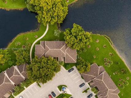 $295,000 | 9821 Nob Hill Court, Unit 9821, Sunrise, FL 33351