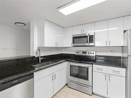 $295,000 | 9821 Nob Hill Court, Unit 9821, Sunrise, FL 33351