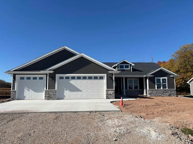 $459,900 | 8387 St Norbert Drive, Neenah, WI 54956