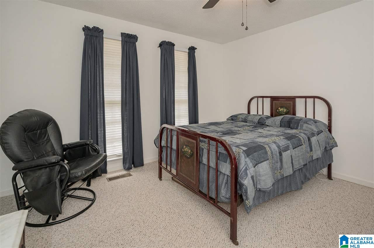 681 Valley View Road Pelham, AL 35124 - Photo 25 of 39