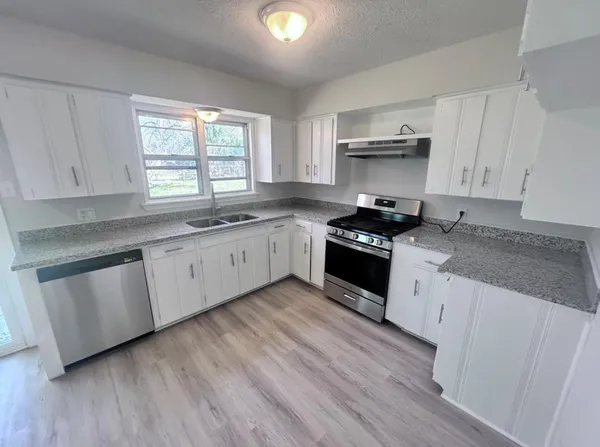 $1,785 | 5901 Bretshire Drive, Houston, TX 77016