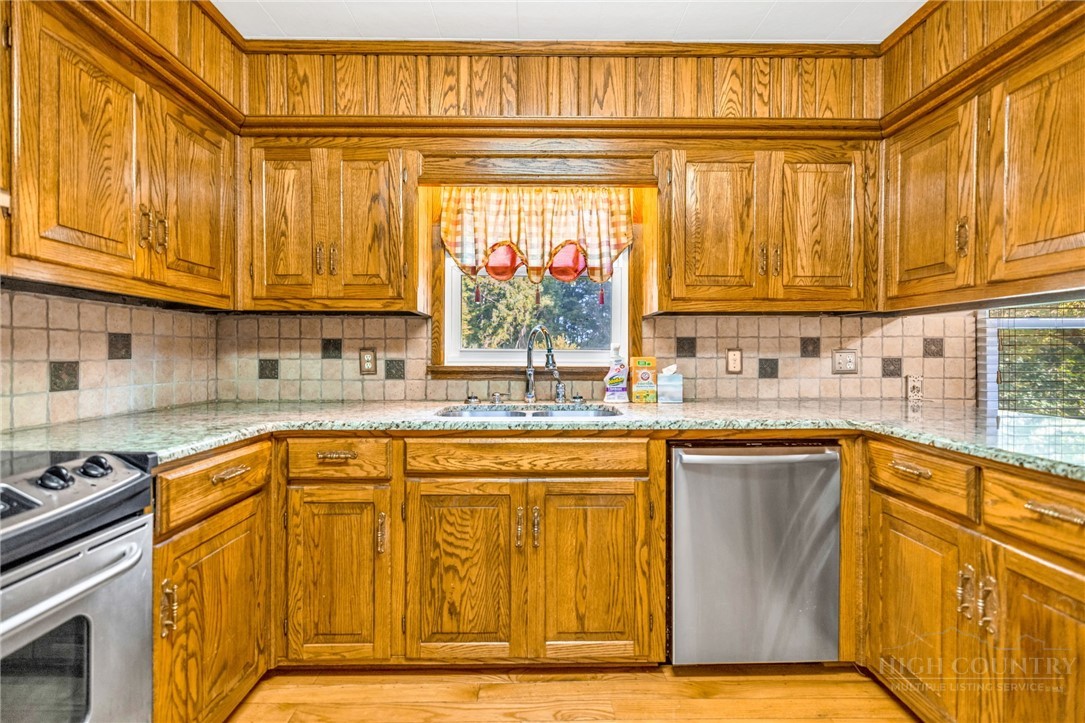 191 Greensboro Road Crumpler, NC 28617 - Photo 12 of 43 Gallery Image 12