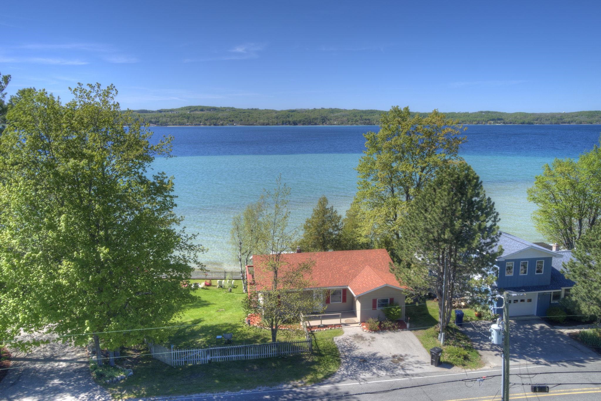 488 South Stony Point Road Suttons Bay, MI 49682 - Photo 2 of 41