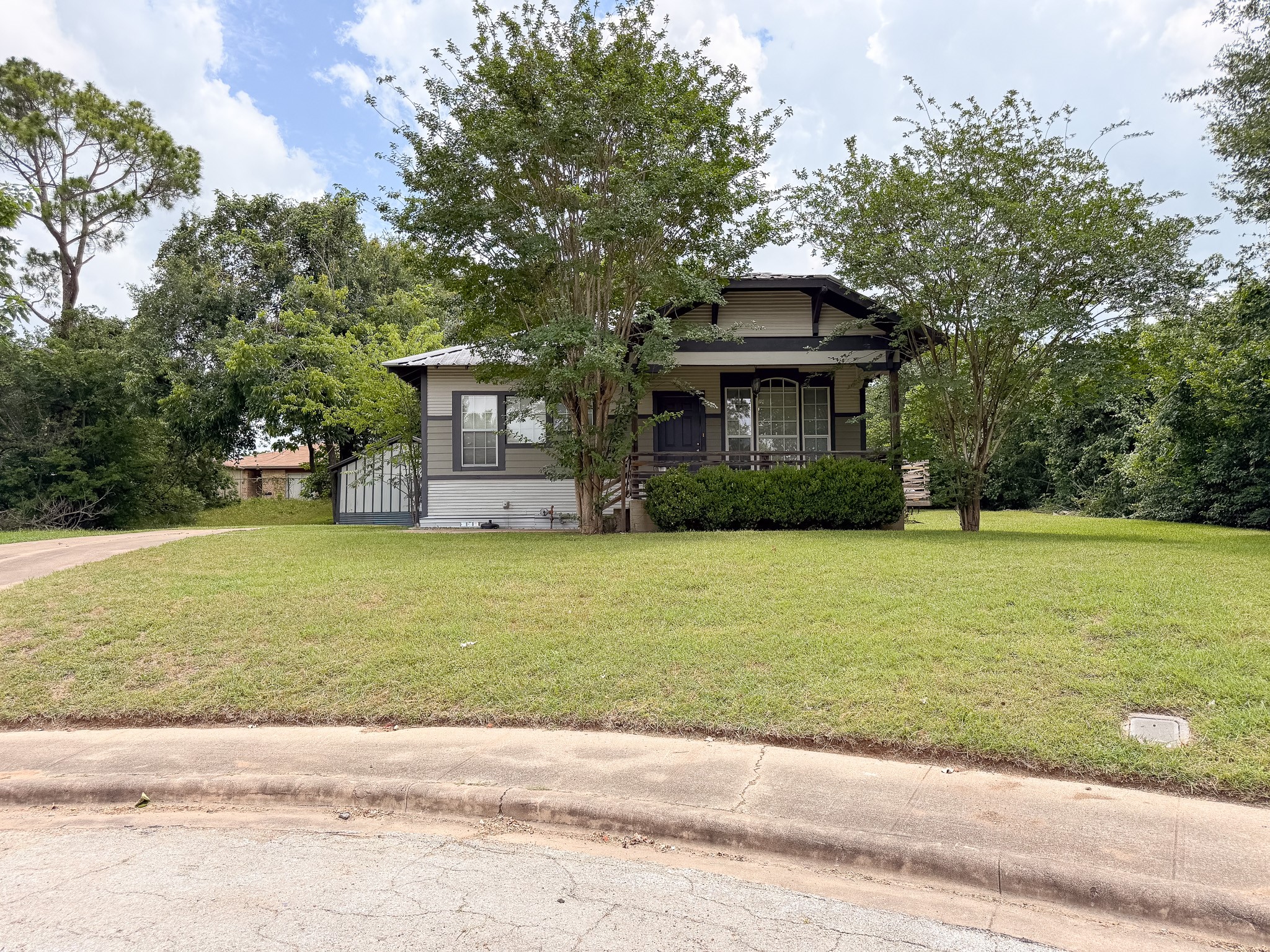 209 Joseph Street Brenham, TX 77833 - Photo 1 of 14