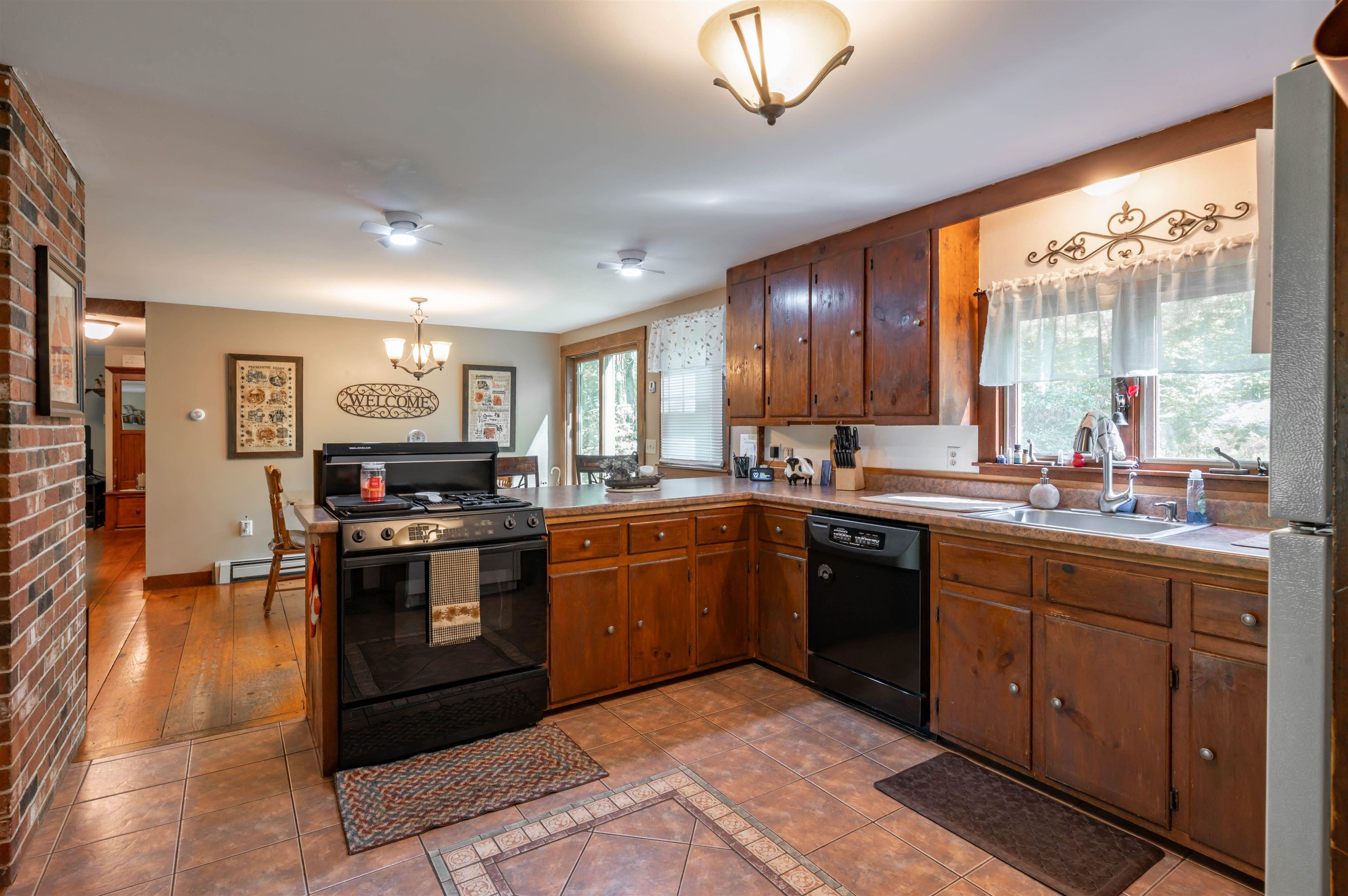 186 Old Bennington Road Greenfield, NH 03047 - Photo 4 of 28