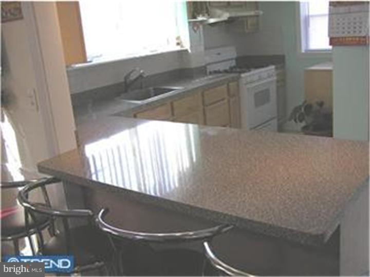 4031 Lasher Road Drexel Hill, PA 19026 - Photo 11 of 21 Kitchen