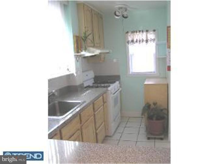 4031 Lasher Road Drexel Hill, PA 19026 - Photo 10 of 21 Kitchen