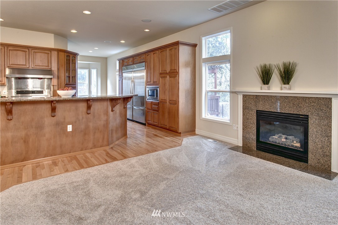 4118 Northeast 27th Place Renton, WA 98059 - Photo 11 of 22 Gallery Image 11