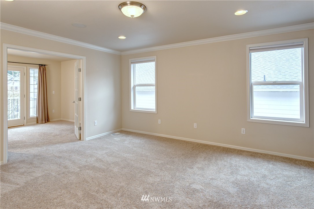 4118 Northeast 27th Place Renton, WA 98059 - Photo 13 of 22 Gallery Image 13