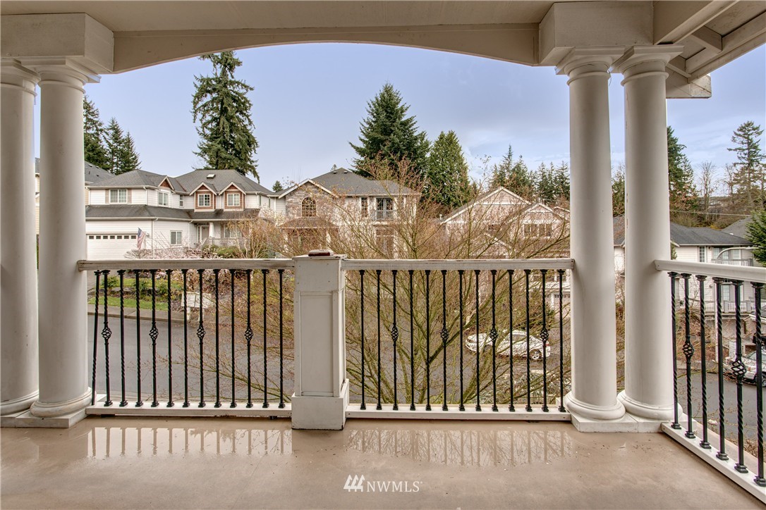 4118 Northeast 27th Place Renton, WA 98059 - Photo 15 of 22 Gallery Image 15