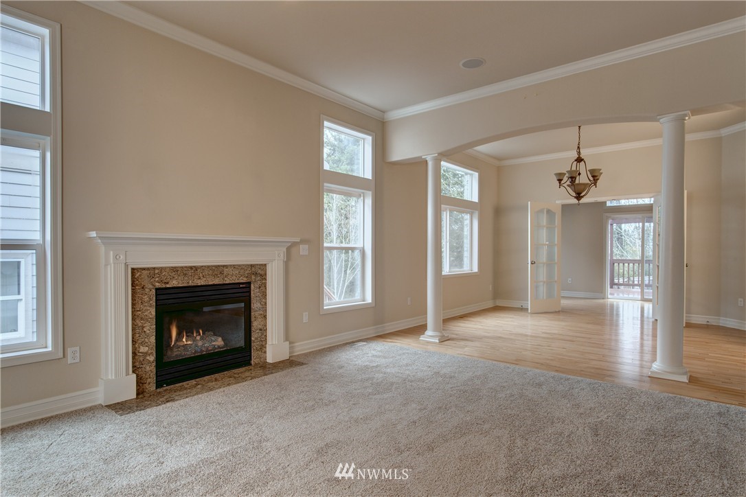 4118 Northeast 27th Place Renton, WA 98059 - Photo 4 of 22 Gallery Image 4