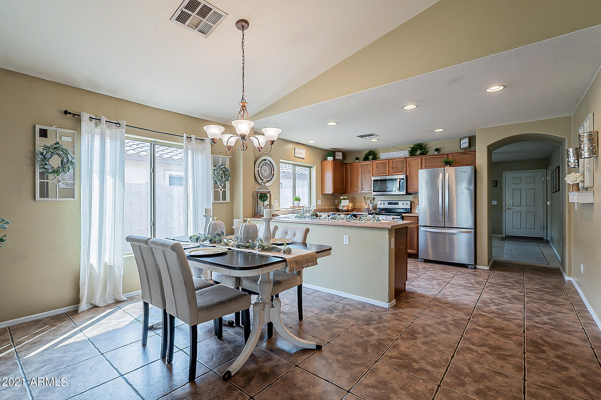 3278 East Joseph Way Gilbert, AZ 85295 - Photo 13 of 33 Dining 3