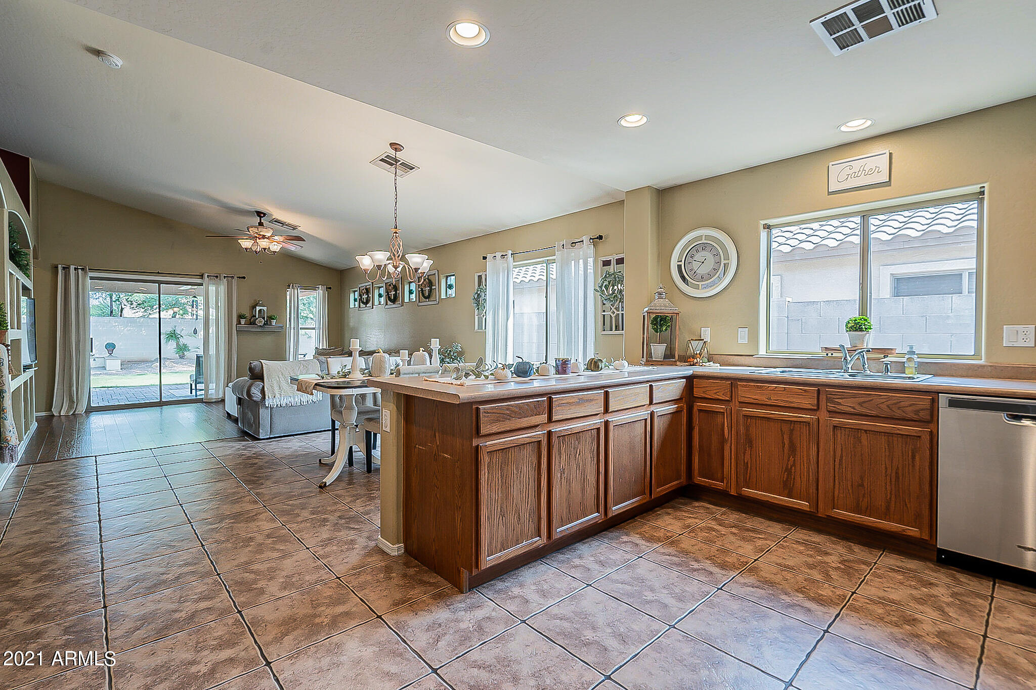3278 East Joseph Way Gilbert, AZ 85295 - Photo 7 of 33 Kitchen 1